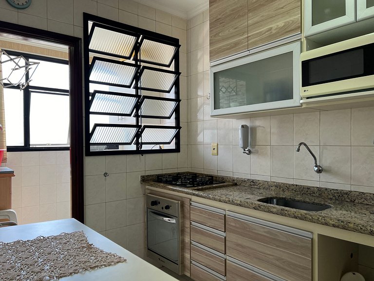 50m Praia-Tupi - WI-FI -SmartTV- Enxoval completo