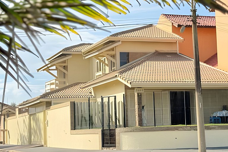 Beira Mar - Hidro- Wi-fi- Vista mar- Churrasqueira