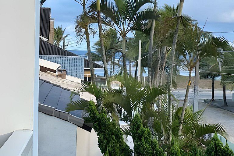 Oásis- 50m do Mar- Churrasqueira