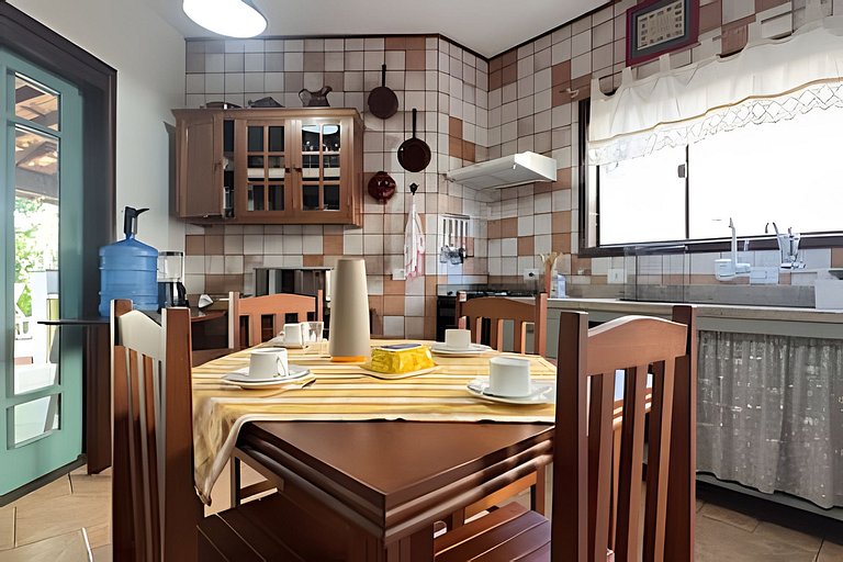 200M da praia, Ar, Piscina, Churrasqueira, Jardim