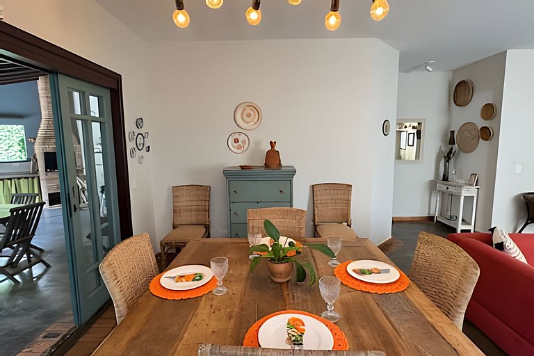 200M da praia, Ar, Piscina, Churrasqueira, Jardim