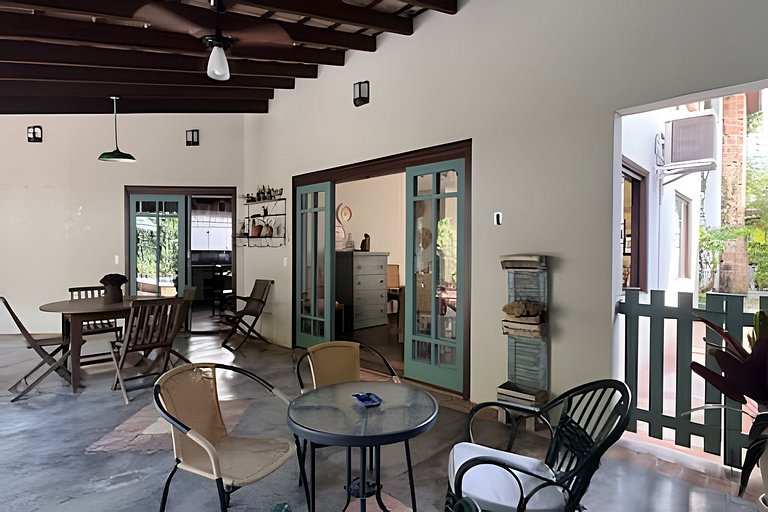 200M da praia, Ar, Piscina, Churrasqueira, Jardim