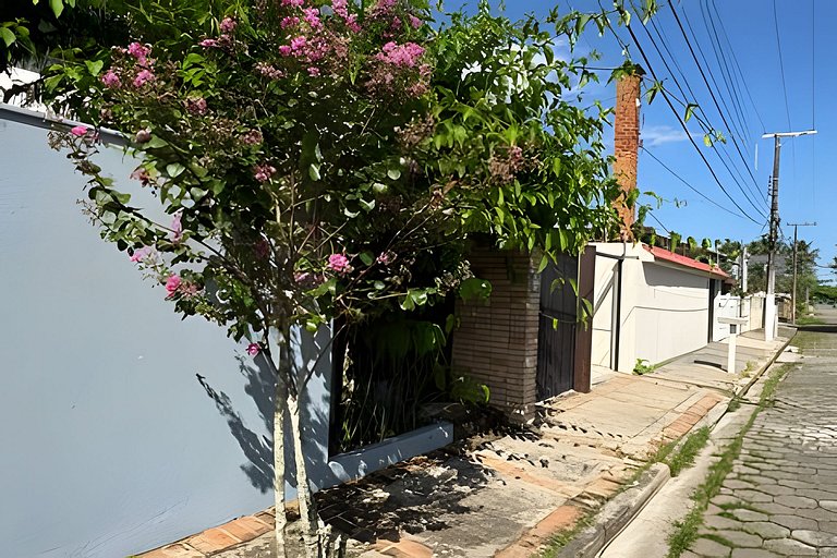 200M da praia, Ar, Piscina, Churrasqueira, Jardim