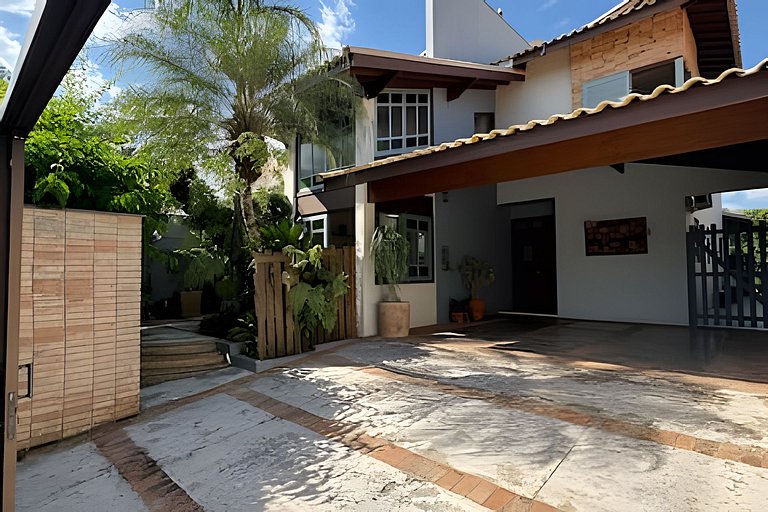 200M da praia, Ar, Piscina, Churrasqueira, Jardim