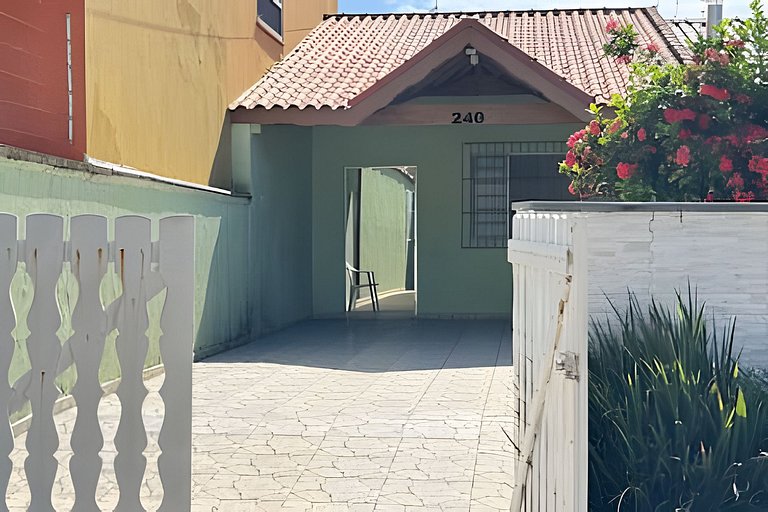 240m Praia , Ar , Churrasqueira, Wi fi