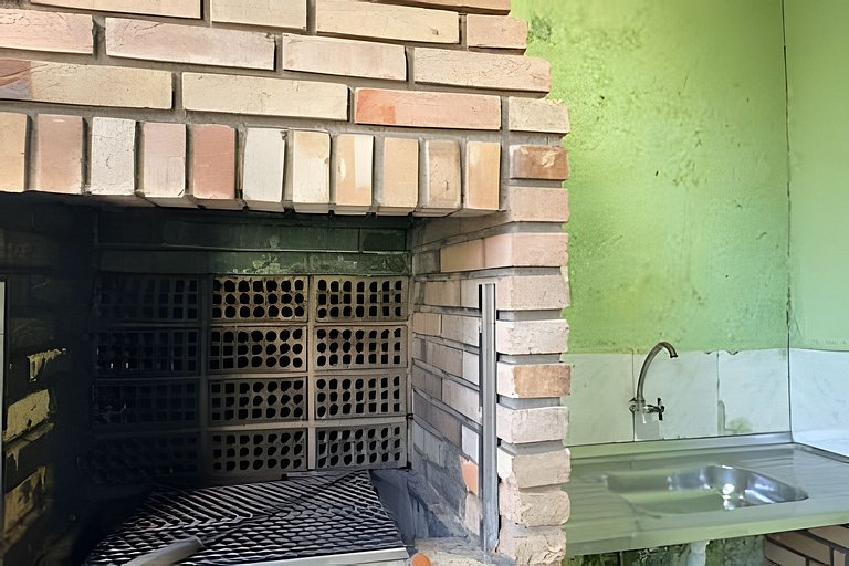 240m Praia , Ar , Churrasqueira, Wi fi