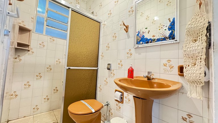 100M da praia -Piscina -Churrasqueira- 4 quartos.