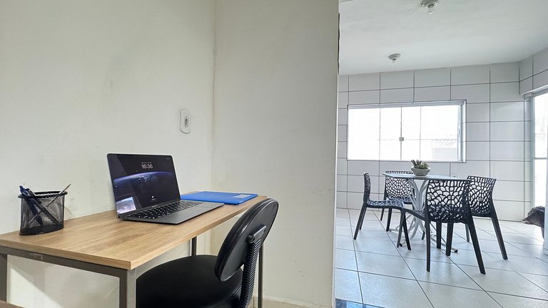 100M da praia -Piscina -Churrasqueira- 4 quartos.