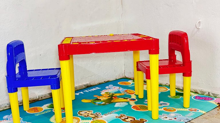 100M da praia -Piscina -Churrasqueira- 4 quartos.