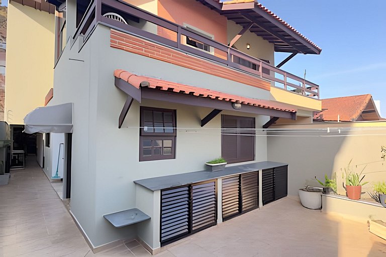 Piscina, Ar, Academia e Cervejeira — 220m da praia