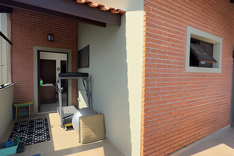 Piscina, Ar, Academia e Cervejeira — 220m da praia