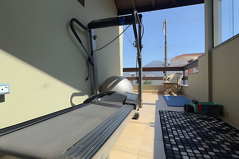 Piscina, Ar, Academia e Cervejeira — 220m da praia