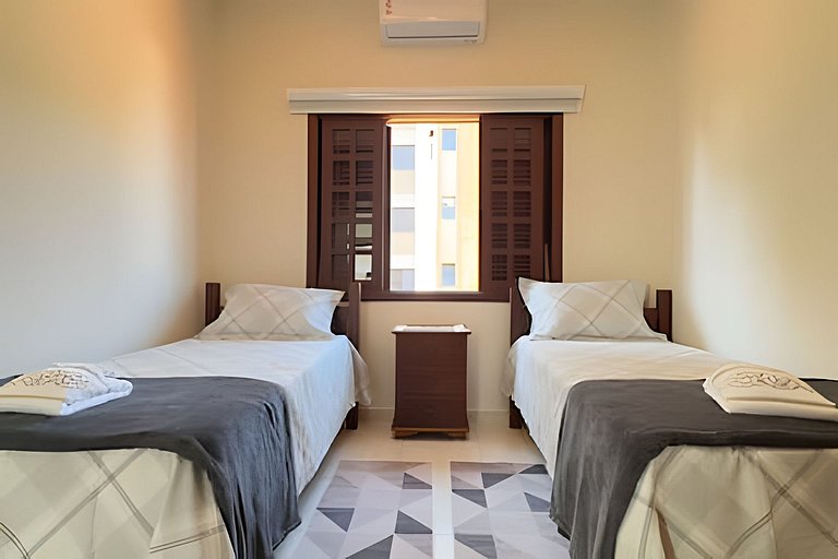 Piscina, Ar, Academia e Cervejeira — 220m da praia