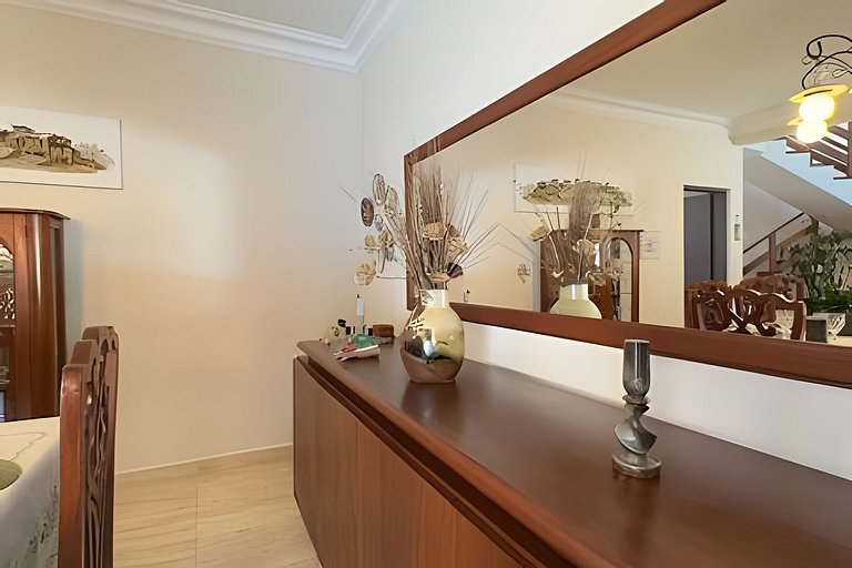 Piscina, Ar, Academia e Cervejeira — 220m da praia