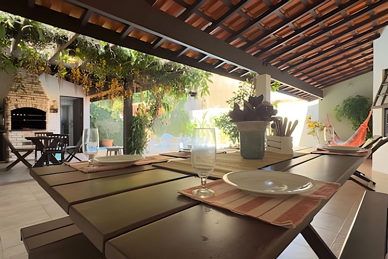 Piscina, Ar, Academia e Cervejeira — 220m da praia