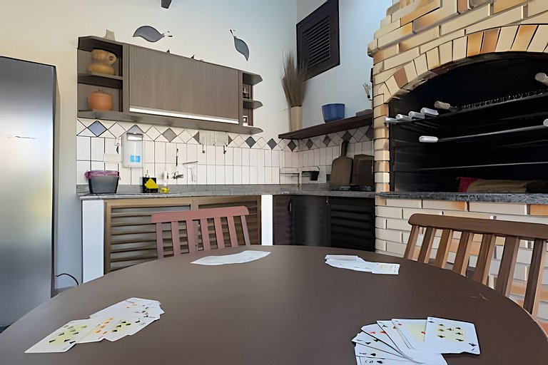 Piscina, Ar, Academia e Cervejeira — 220m da praia