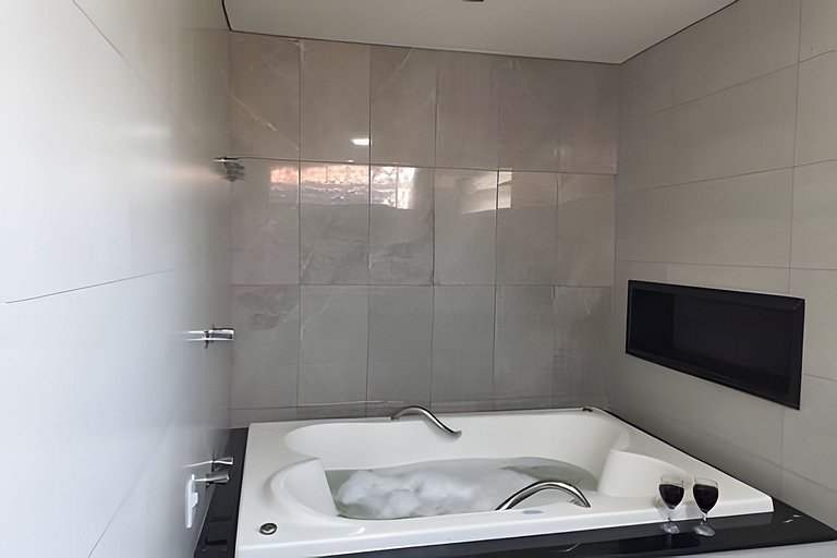 Casa 100 metros praia, Wi fi, Ar, Área Gourmet