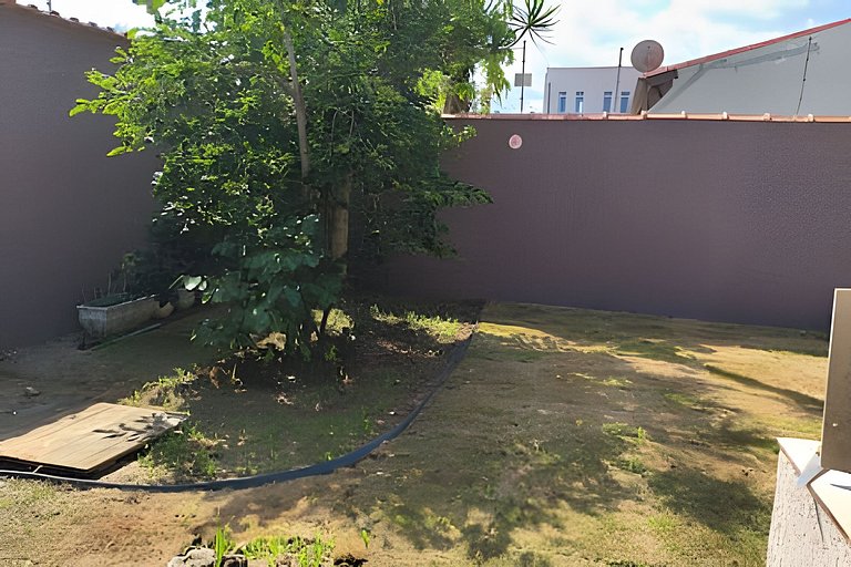 Casa 100 metros praia, Wi fi, Ar, Área Gourmet