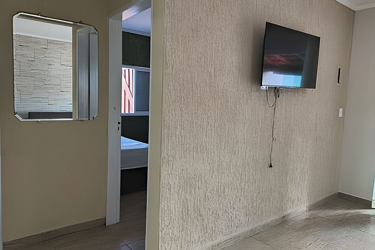 Casa térrea, 600m da praia, churrasqueira, 6 vezes sem juros