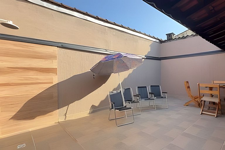 Casa Térrea com Churrasqueira, Wi-Fi e Garagem