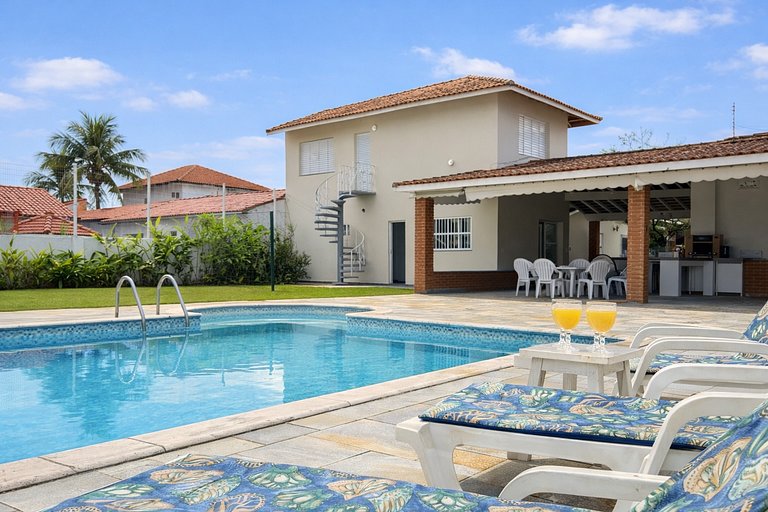 Oásis: Casa+Edícula, Piscina e Campo a 500m Praia