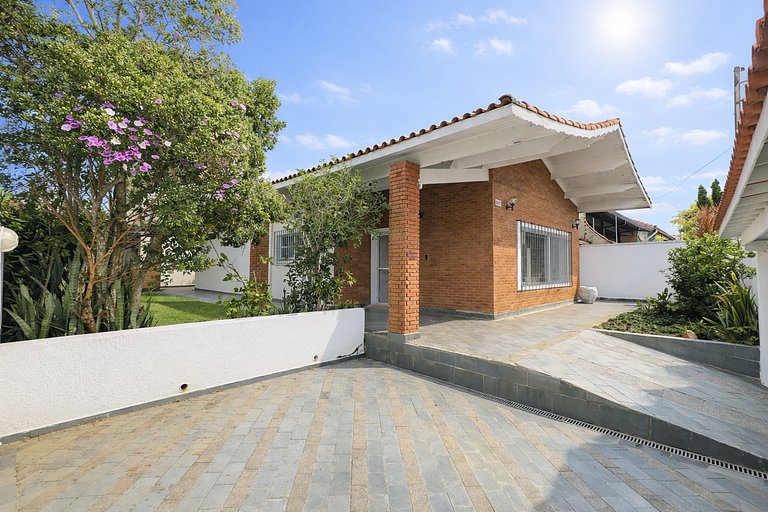 Oásis: Casa+Edícula, Piscina e Campo a 500m Praia