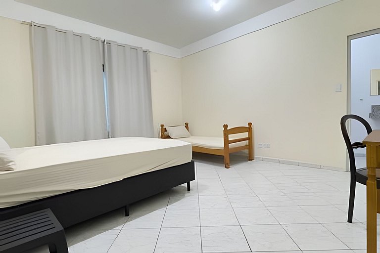 Casa no Centro 450 metros praia com Churrasqueira