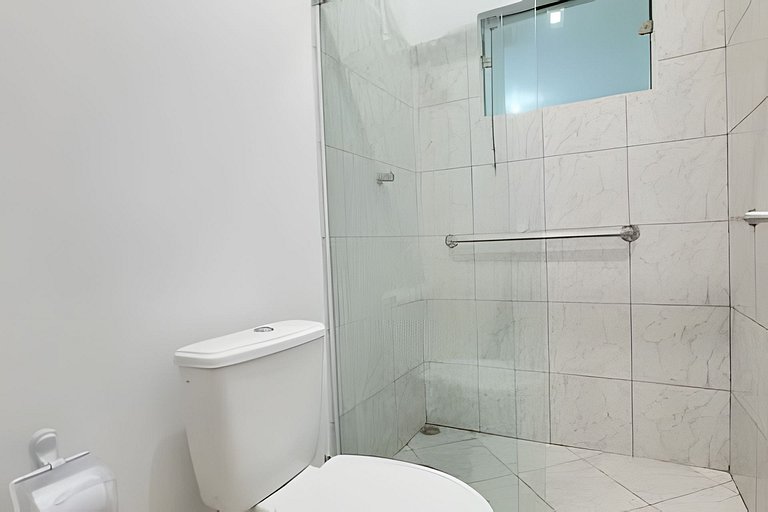 Casa no Centro 450 metros praia com Churrasqueira