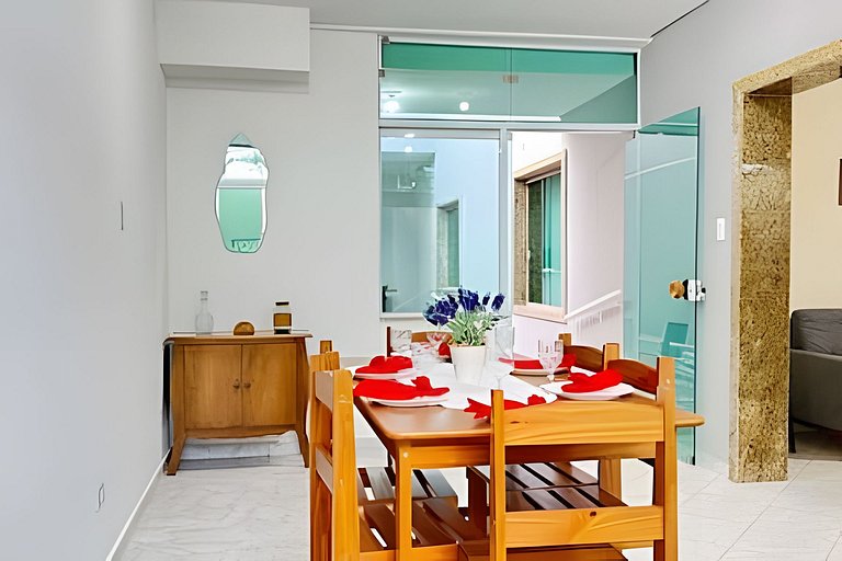 Casa no Centro 450 metros praia com Churrasqueira