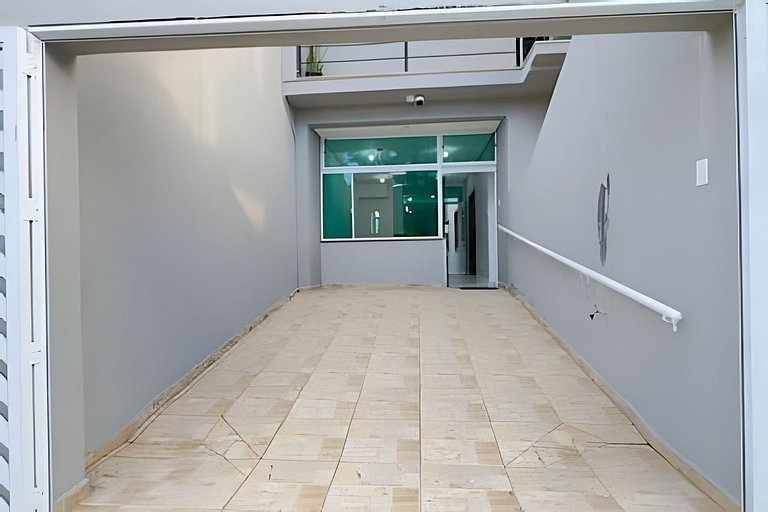 Casa no Centro 450 metros praia com Churrasqueira