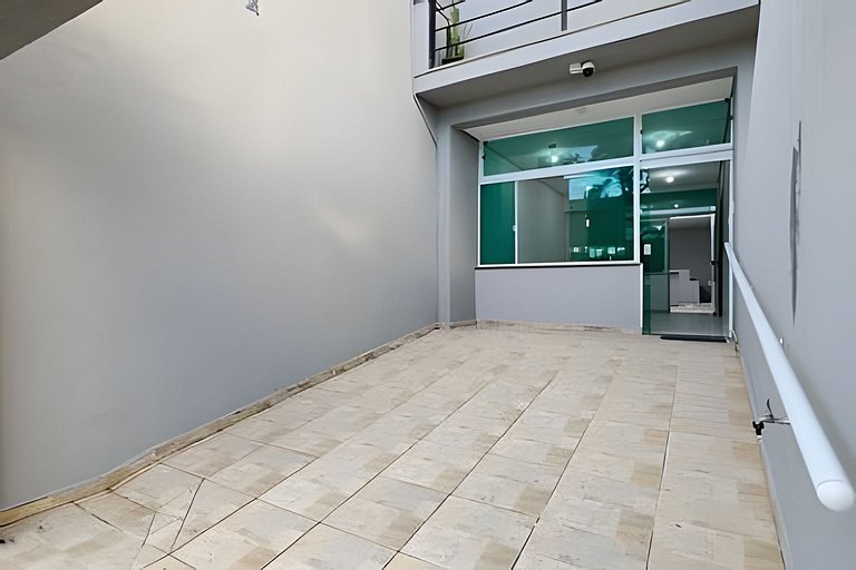 Casa no Centro 450 metros praia com Churrasqueira