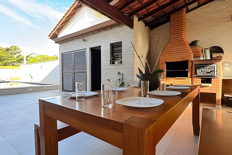 Sobrado com área Gourmet Piscina, e vista Montanha