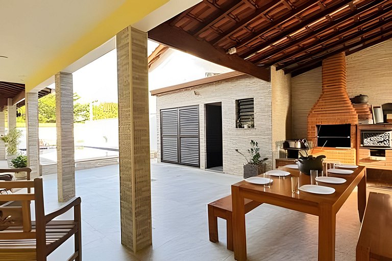Sobrado com área Gourmet Piscina, e vista Montanha