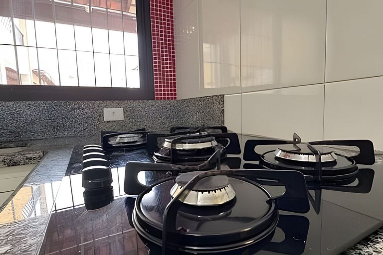 Sobrado com área Gourmet Piscina, e vista Montanha