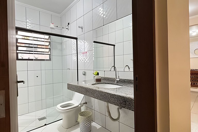 Sobrado com área Gourmet Piscina, e vista Montanha